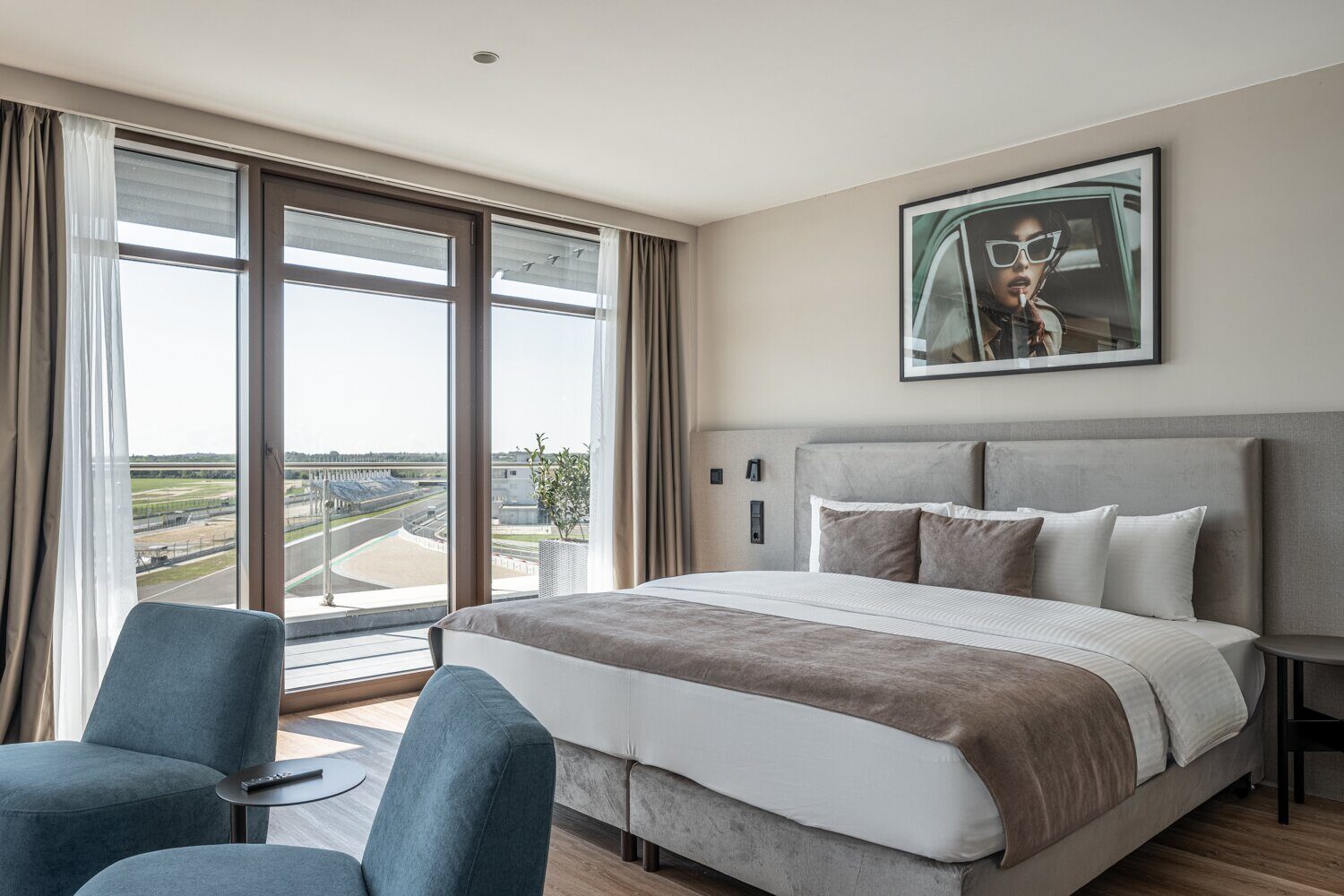 Balaton Park Hotel room with track view